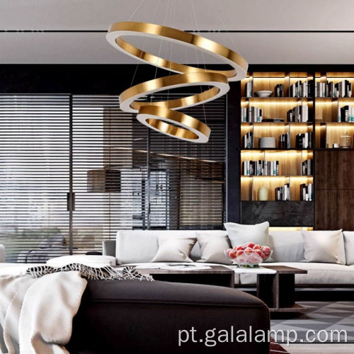 Lustre LED moderno de 3 anéis dourado
